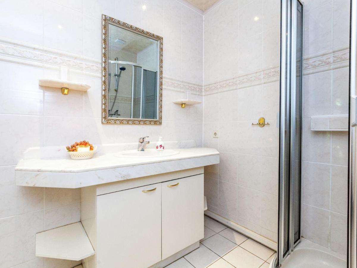 Comfortable Apartment In A Quiet Area 东卡佩勒 外观 照片